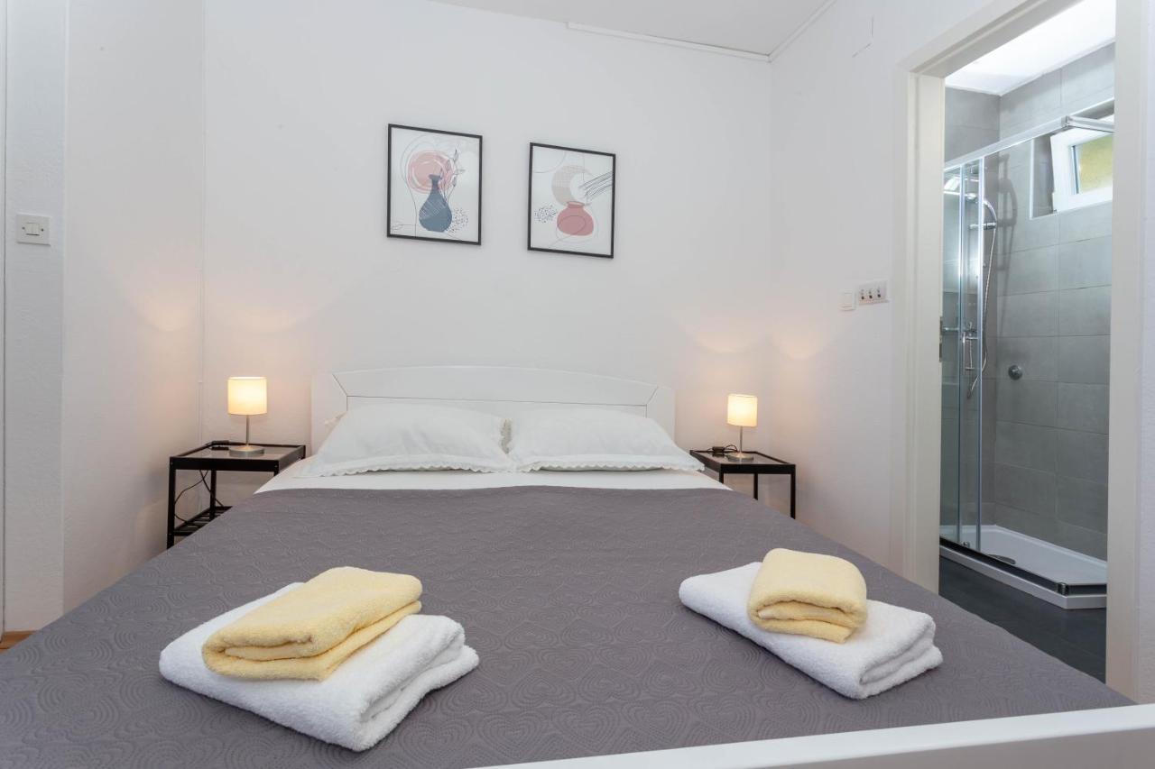 Apartment Tasina Хвар Екстер'єр фото