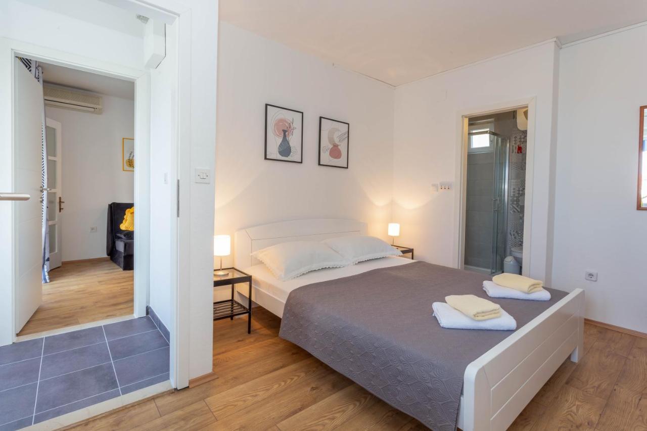Apartment Tasina Хвар Екстер'єр фото