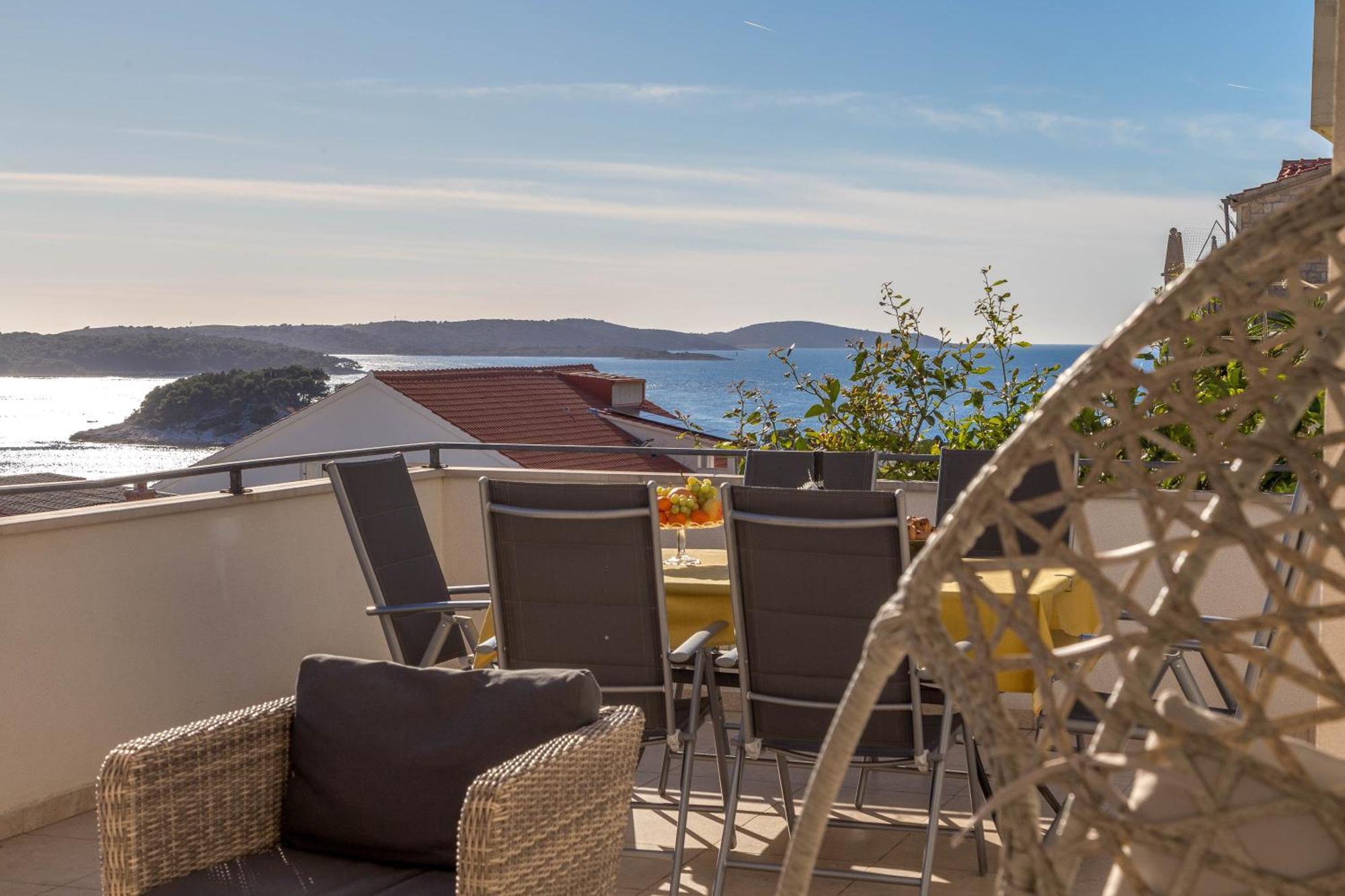 Apartment Tasina Хвар Екстер'єр фото