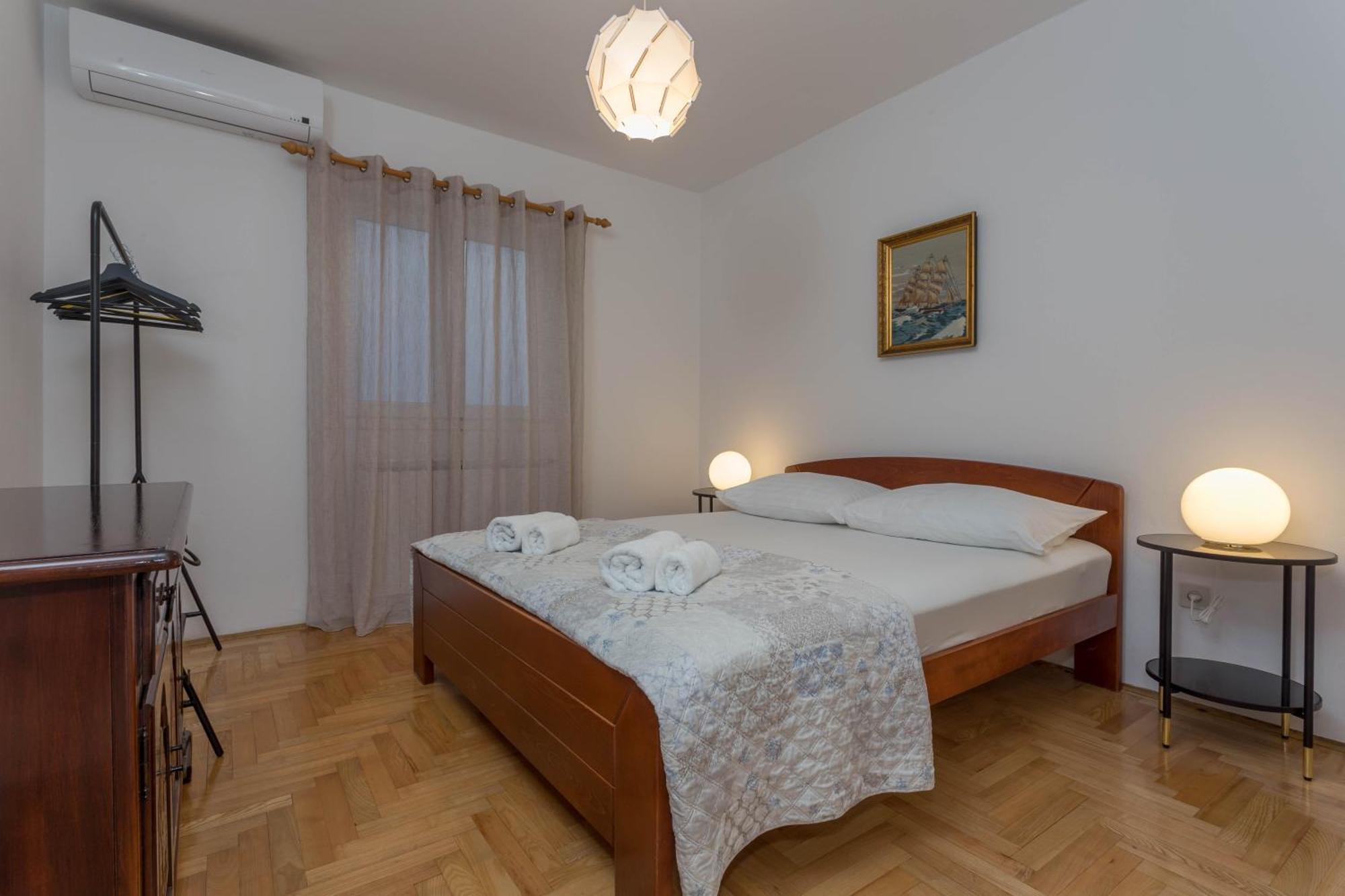 Apartment Tasina Хвар Екстер'єр фото